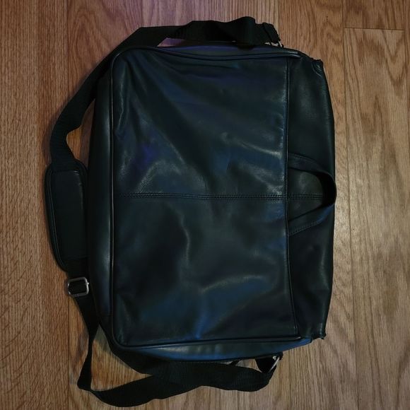 Pelle Studio Wilsons Leather Messenger Laptop Travel Bag - Picture 6 of 10